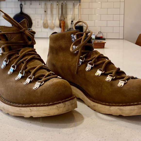 Danner Mountain Light - Olive Green Gore Tex Suede Leather Waterproof Boots main image 8